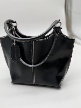Wilson’s Leather Black Leather Handbag Contrast Stitching